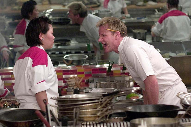 HELL'S KITCHEN: Chef Ramsay (R) yells at Tek (L) during dinner service on an all-new HELL'S KITCHEN airing Tuesday, Aug. 11 (8:00-9:00 PM ET/PT) on FOX. ©2009 Fox Broadcasting Co. Cr: Patrick Wymore/FOX